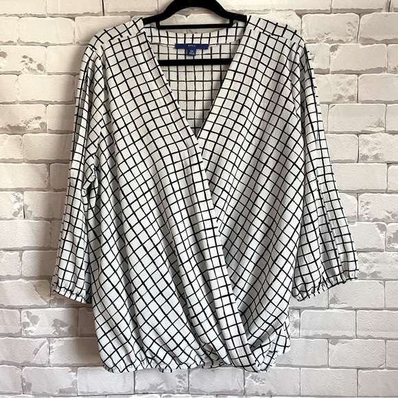 APT. 9 Black and White Faux Wrap Shirt with 3/4 Sleeves Size XXL - Picture 1 of 10